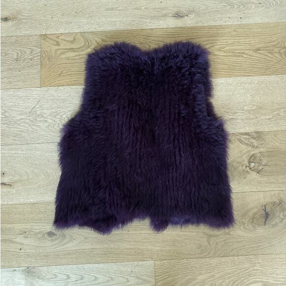 525 America Luxe - Rabbit Fur Sleeveless Vest in Deep Purple - Picture 4 of 4